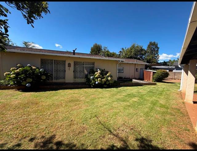4 BEDROOM HOUSE FOR SALE IN DENNESIG